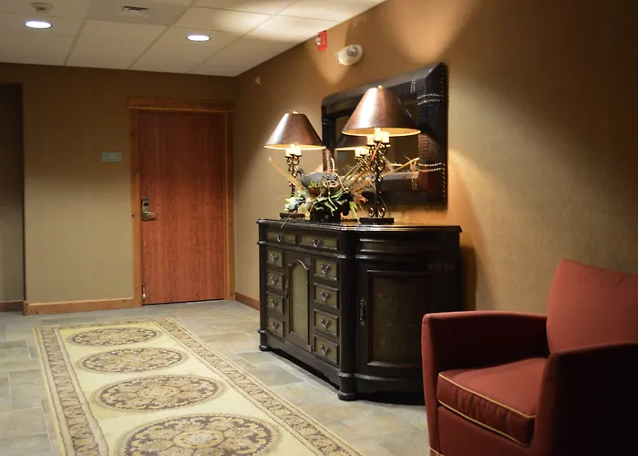 Hotel The 3*